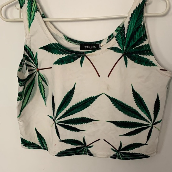 COPY - Weed crop top - Picture 2 of 5